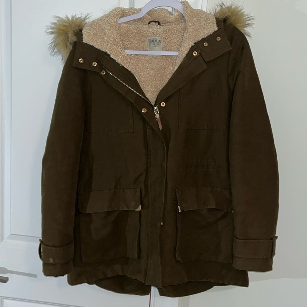 ZARA Trafaluc Outerwear Parka Sherpa Lined w/ Fake Fur Trim Hood M Russian Spy